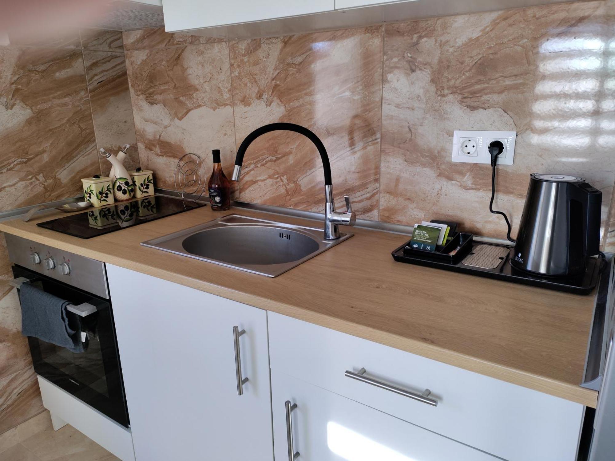 Apartment Mavros Gatos *